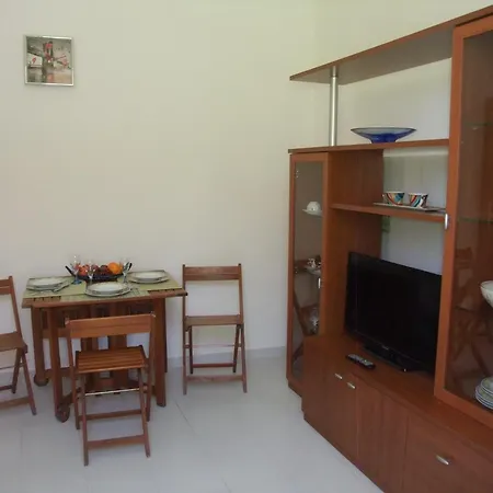 Holiday home Casa Vacanze Lucia *